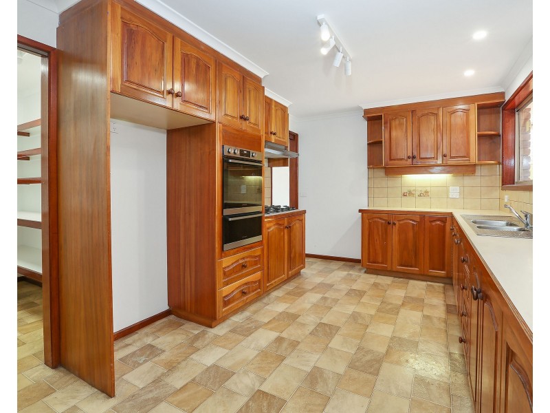 44 Coleraine Crescent, Corio VIC 3214