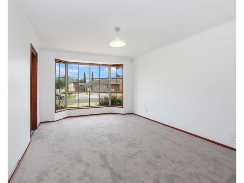 44 Coleraine Crescent, Corio VIC 3214