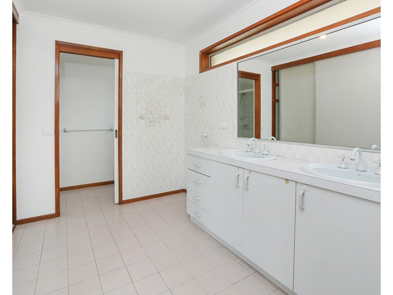 44 Coleraine Crescent, Corio VIC 3214