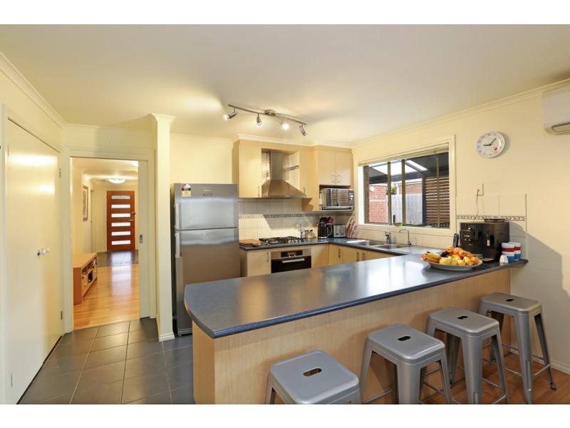 11 Juniper Court, Corio VIC 3214