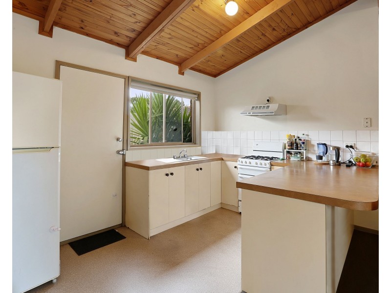 1/108 Matthews Road, Corio VIC 3214