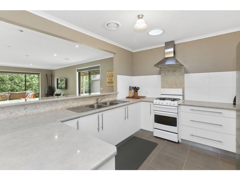 5 Wattle Place, Corio VIC 3214