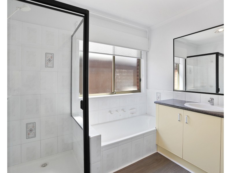 48 Lara Boulevard, Lara VIC 3212