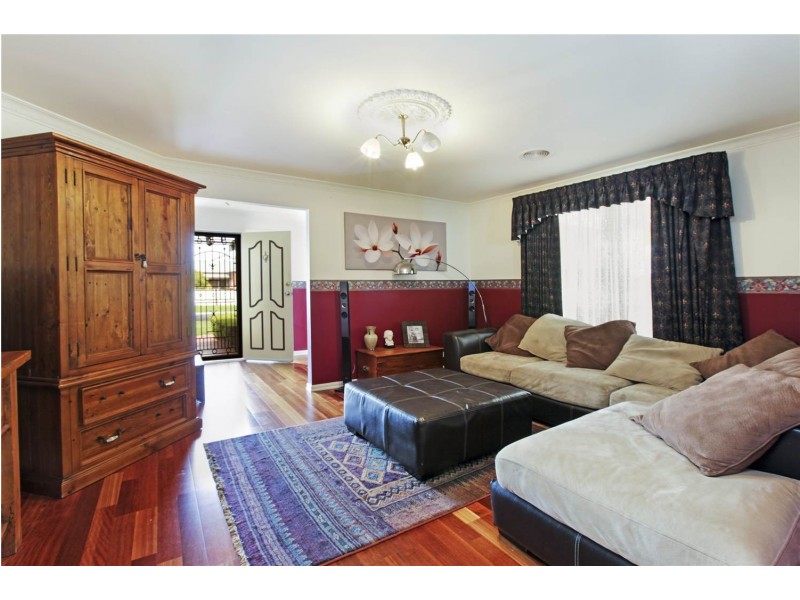13 Stefan Court, Lara VIC 3212