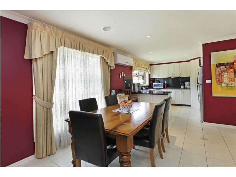 13 Stefan Court, Lara VIC 3212