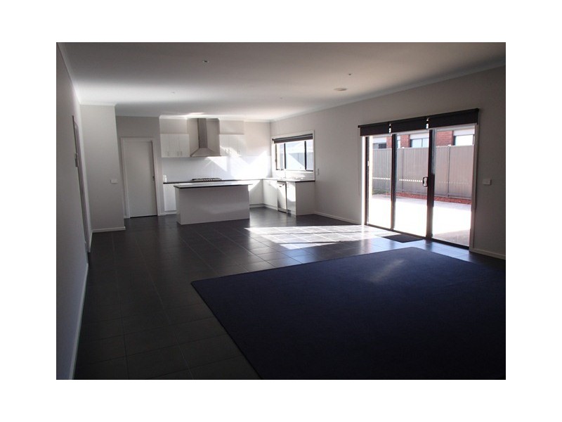 44 Moorhen Drive, Lara VIC 3212