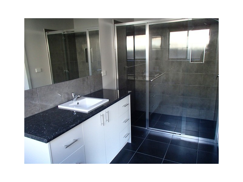 44 Moorhen Drive, Lara VIC 3212