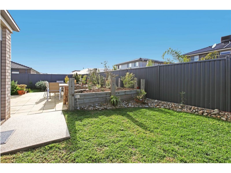 19 Moorhen Drive, Lara VIC 3212