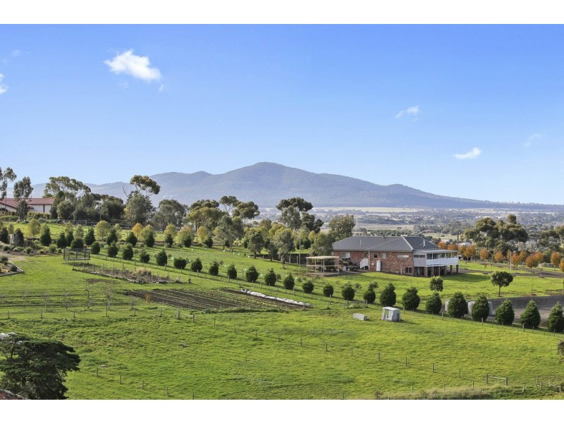 60 McNeill Court, Lara VIC 3212