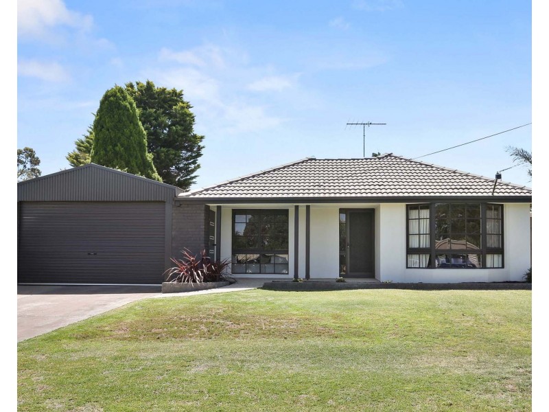 22 Jania Street, Lara VIC 3212