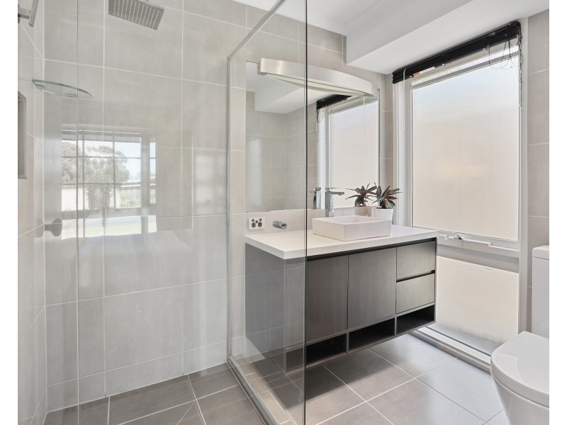 22 Jania Street, Lara VIC 3212