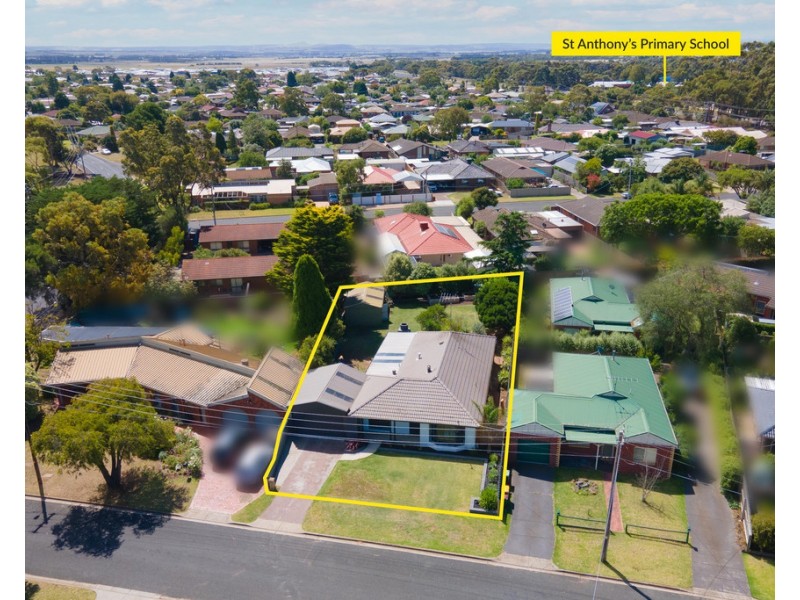 22 Jania Street, Lara VIC 3212