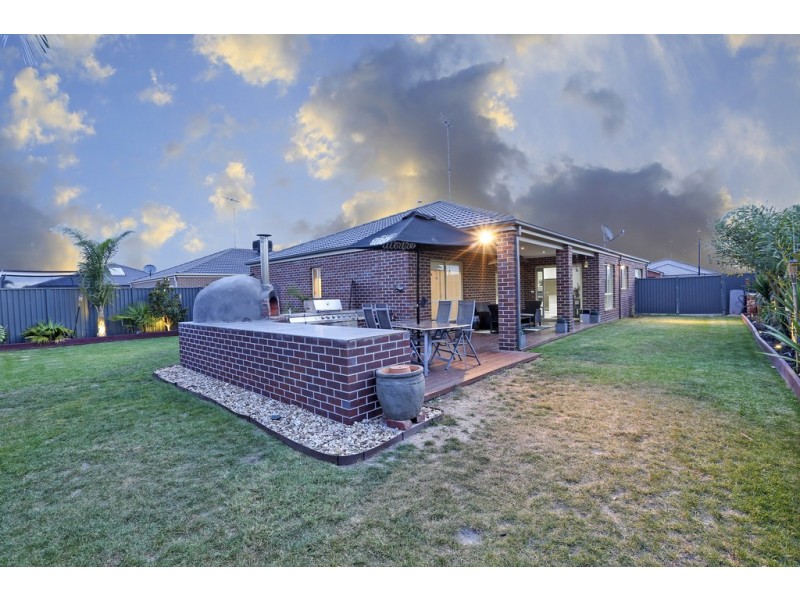 11 Bittern Court, Lara VIC 3212