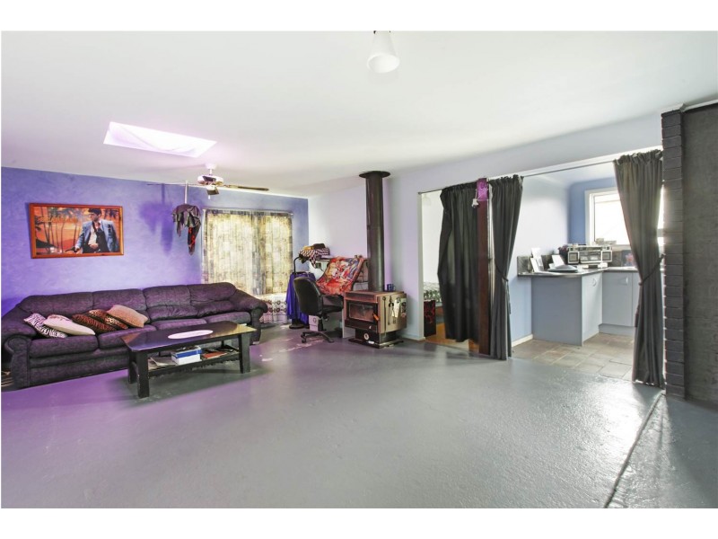 100 Kiddle Drive, Lara VIC 3212