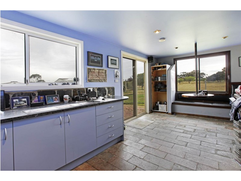 100 Kiddle Drive, Lara VIC 3212