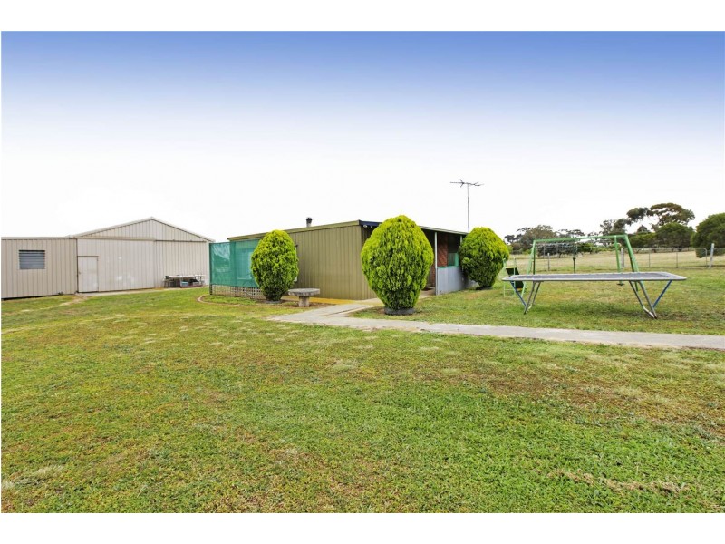 100 Kiddle Drive, Lara VIC 3212