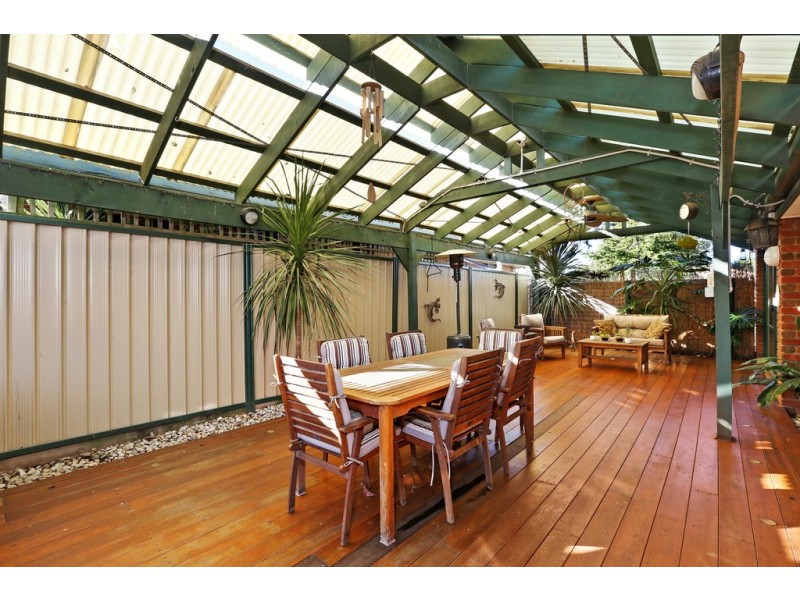 19 Cameron Crescent, Lara VIC 3212