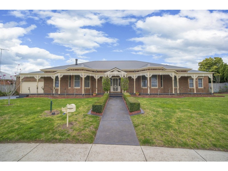 17 Pineview Court, Lara VIC 3212