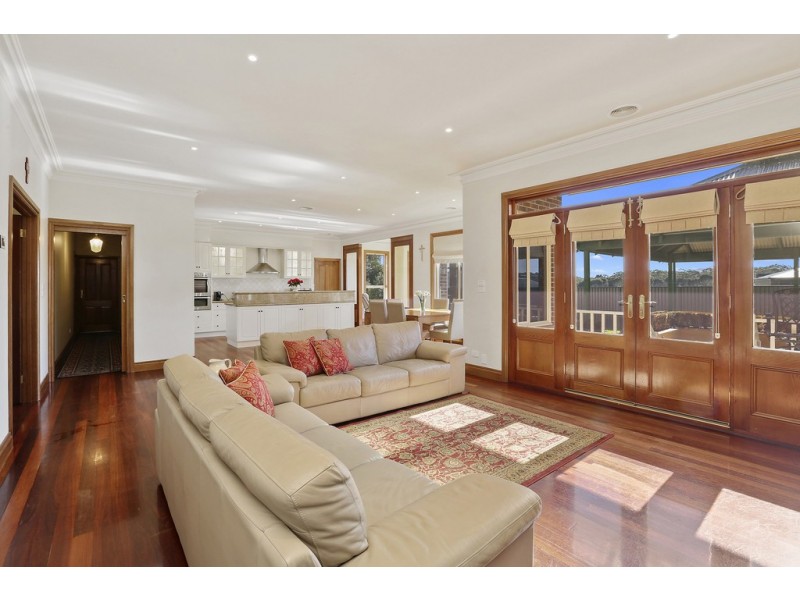 17 Pineview Court, Lara VIC 3212