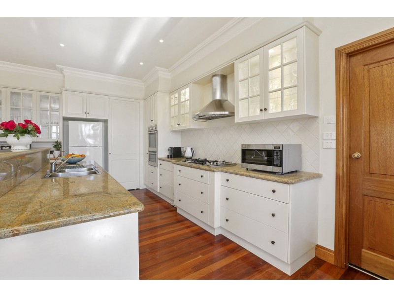 17 Pineview Court, Lara VIC 3212