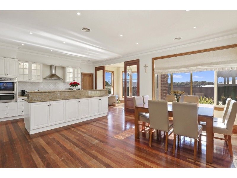 17 Pineview Court, Lara VIC 3212