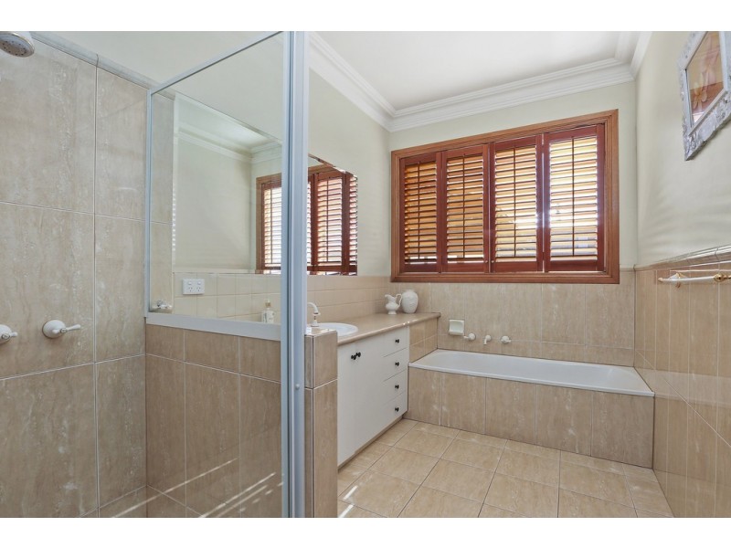 17 Pineview Court, Lara VIC 3212