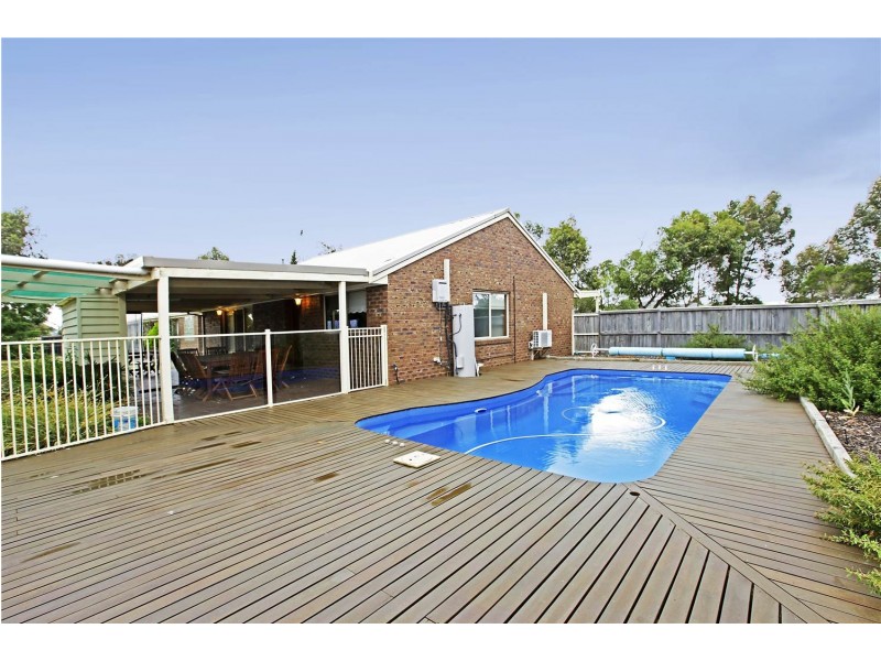 30 Clover Street, Lara VIC 3212