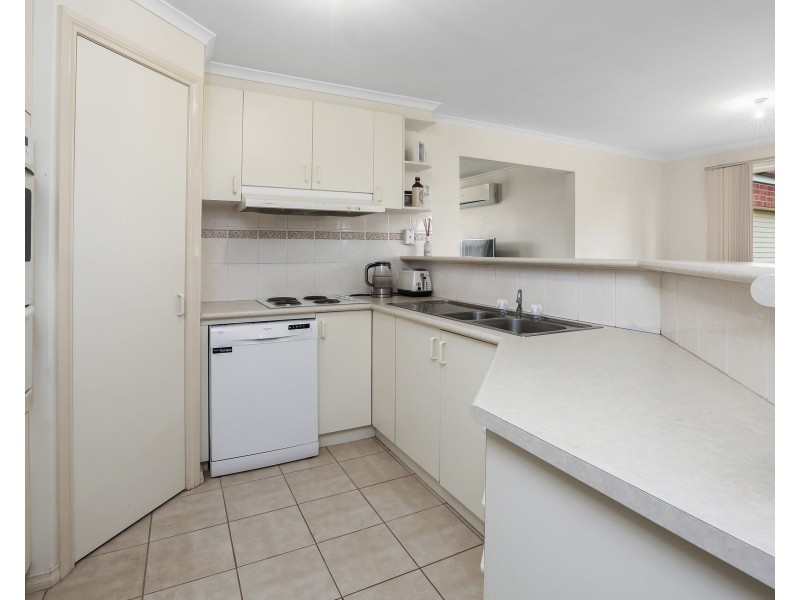 30 Sparrow Court, Lara VIC 3212