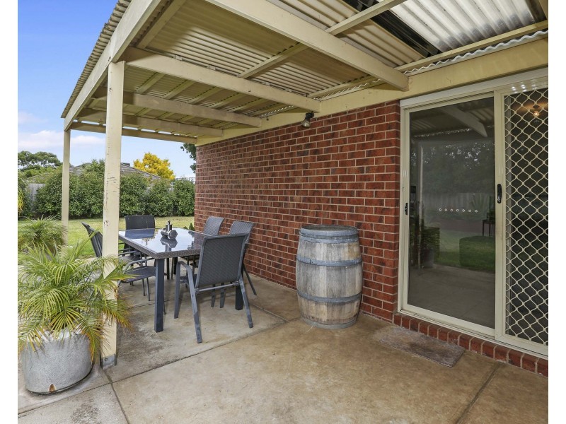 30 Sparrow Court, Lara VIC 3212