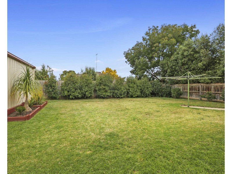 30 Sparrow Court, Lara VIC 3212