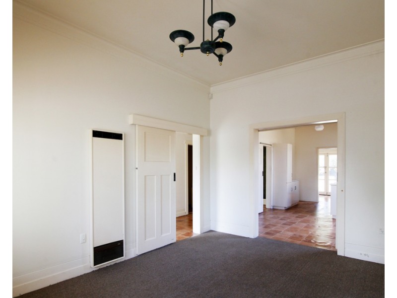 13 Kooyong Road, Geelong VIC 3220