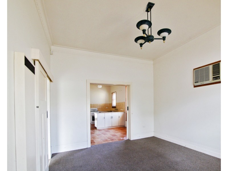 13 Kooyong Road, Geelong VIC 3220