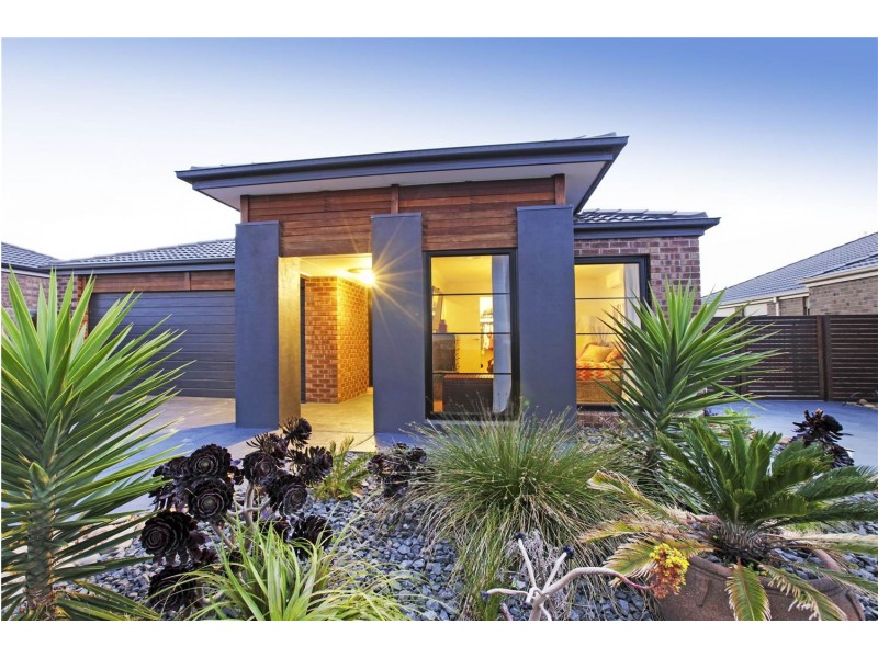 130 Rossack Drive, Waurn Ponds VIC 3216