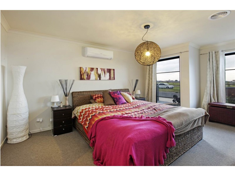 130 Rossack Drive, Waurn Ponds VIC 3216