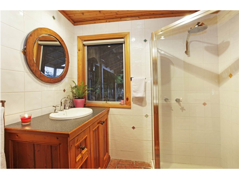 2380 Ballan-Geelong Road, Anakie VIC 3221