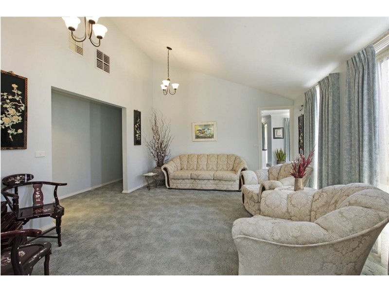 1 Galileo Close, Lara VIC 3212