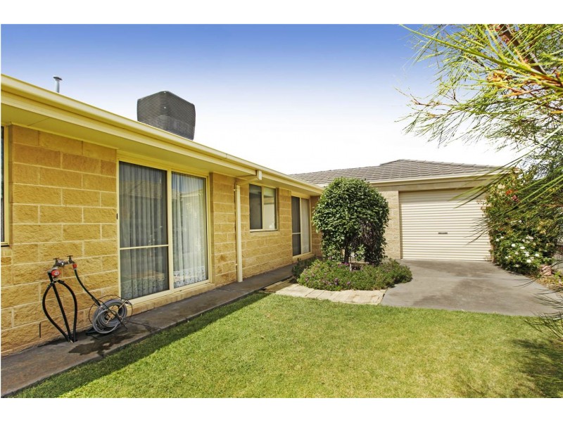 1 Galileo Close, Lara VIC 3212