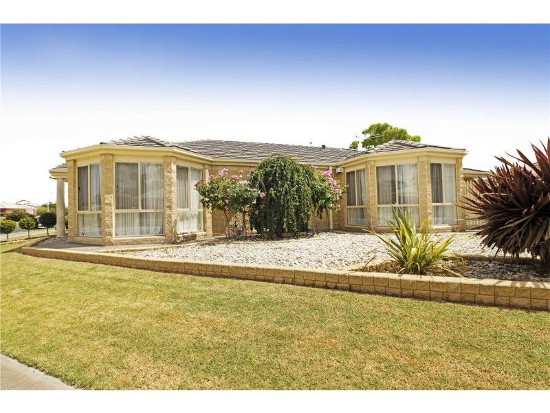 1 Galileo Close, Lara VIC 3212