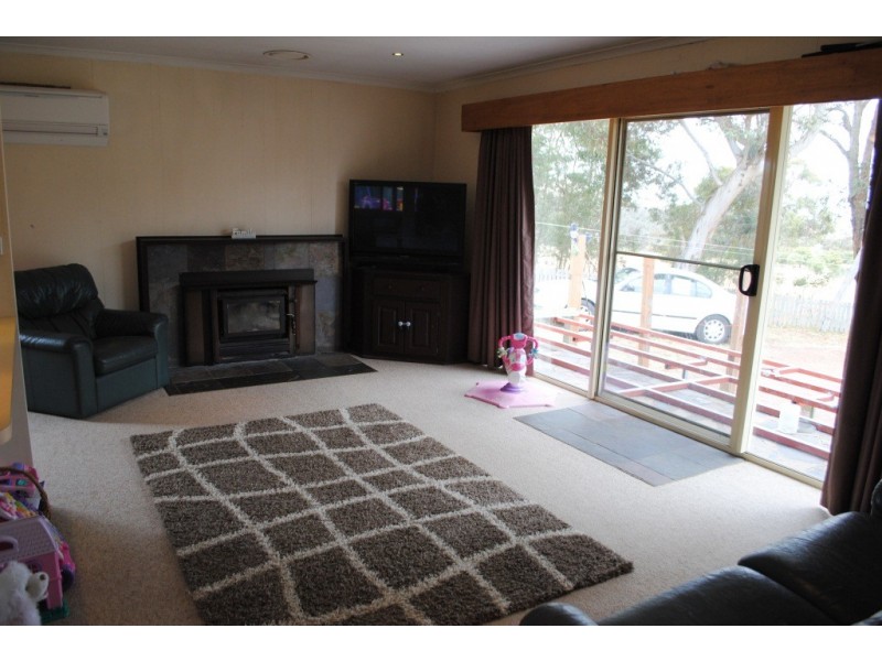 360 De Motts Road, Anakie VIC 3221