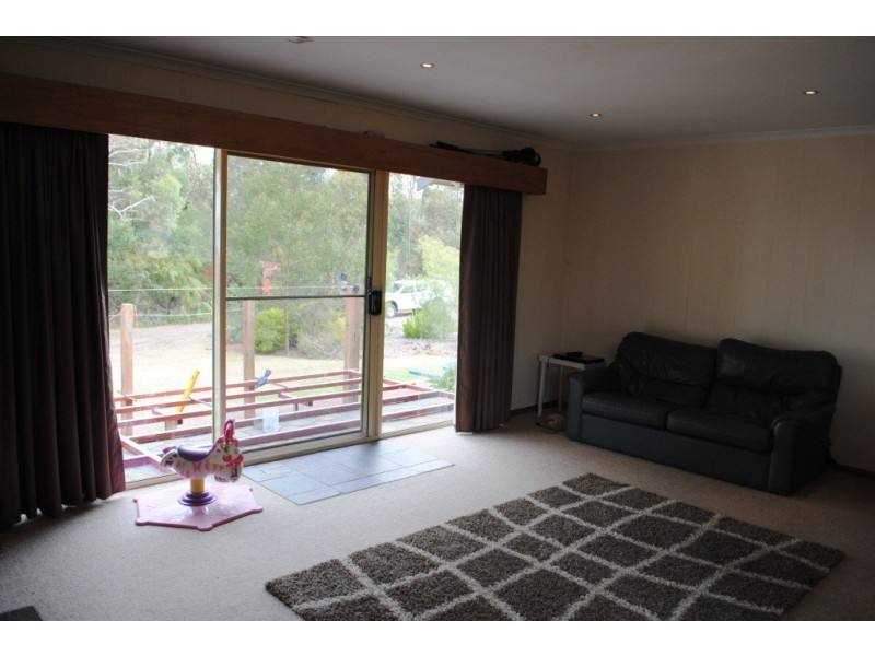 360 De Motts Road, Anakie VIC 3221