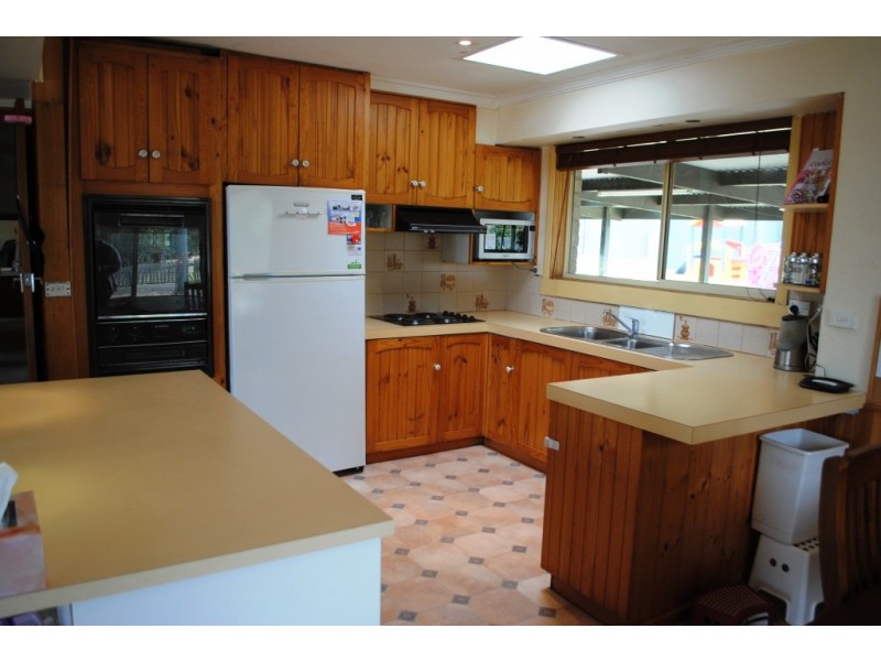 360 De Motts Road, Anakie VIC 3221