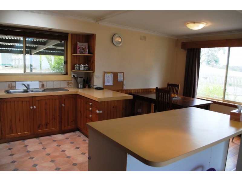 360 De Motts Road, Anakie VIC 3221