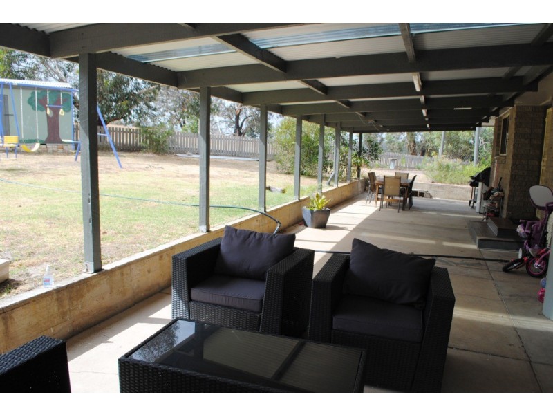 360 De Motts Road, Anakie VIC 3221