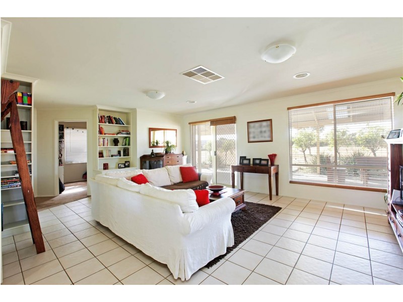 60 Gebbies Road, Lara VIC 3212