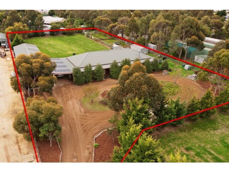 41 Flinders Street, Little River VIC 3211