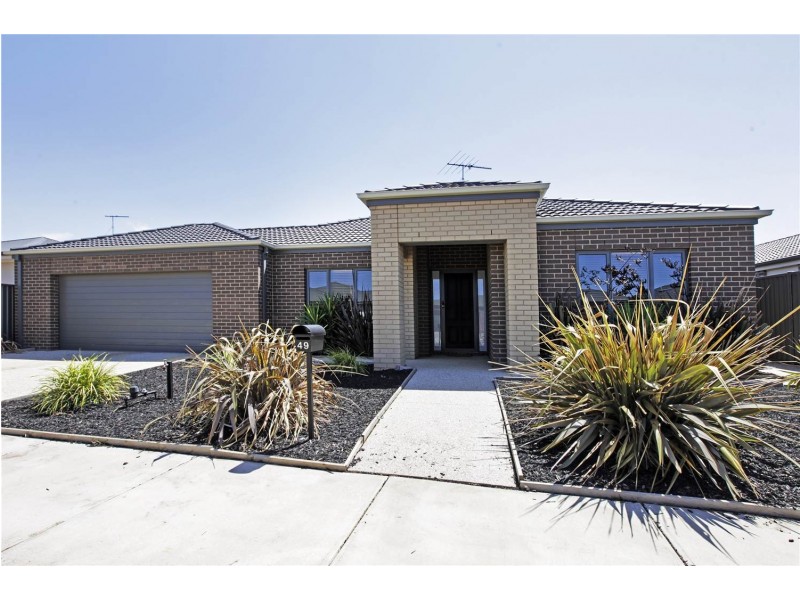 49 Moorhen Drive, Lara VIC 3212