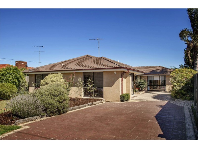 53 Smeaton Close, Lara VIC 3212