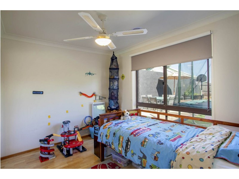 53 Smeaton Close, Lara VIC 3212
