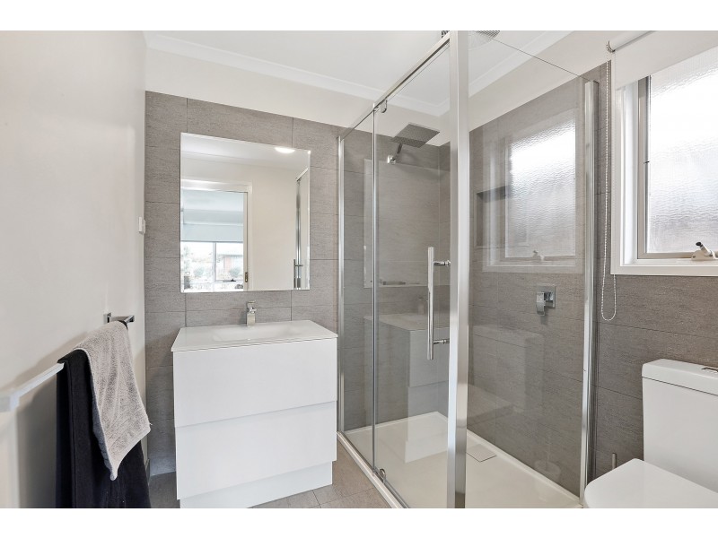 6 Boulder Court, Lara VIC 3212