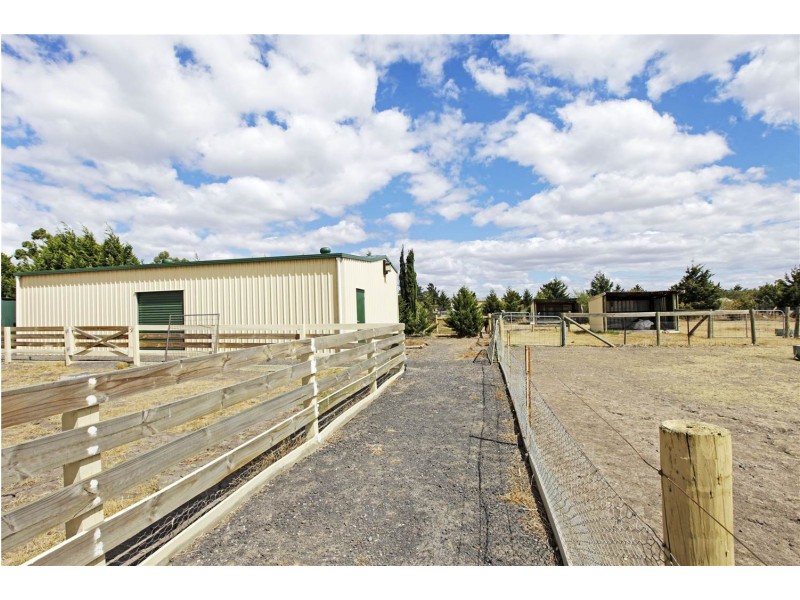 175 McClelland Avenue, Lara VIC 3212